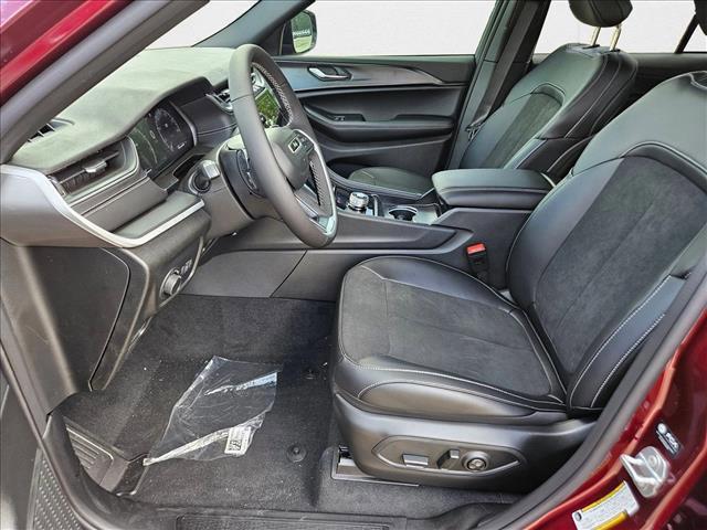 new 2025 Jeep Grand Cherokee car, priced at $37,741