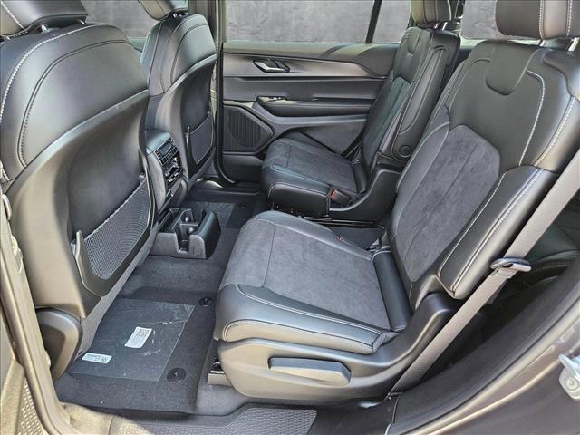 new 2025 Jeep Grand Cherokee L car, priced at $40,076