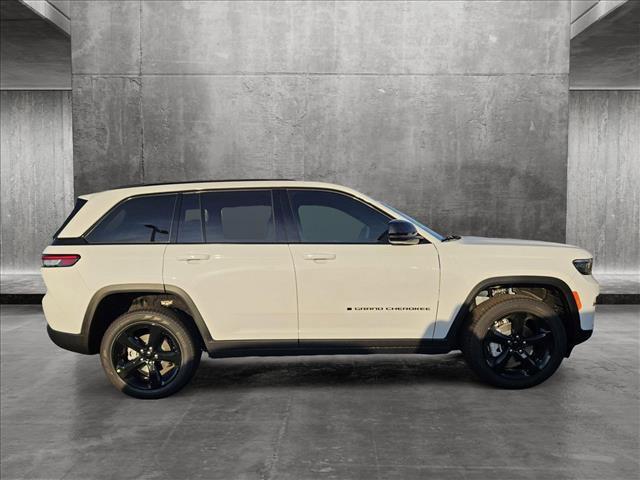 new 2024 Jeep Grand Cherokee car, priced at $41,696