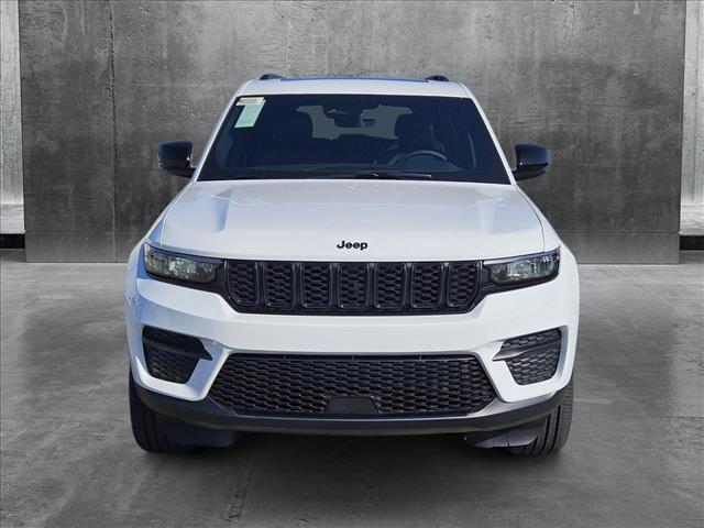 new 2025 Jeep Grand Cherokee car, priced at $43,080