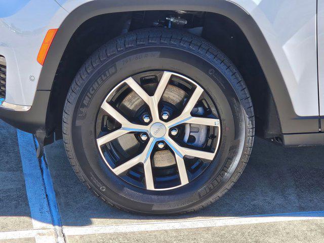 new 2025 Jeep Grand Cherokee L car, priced at $43,277