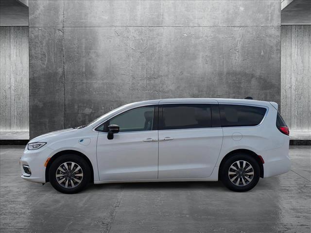 used 2024 Chrysler Pacifica Hybrid car, priced at $36,527