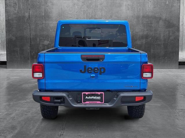 new 2025 Jeep Gladiator car, priced at $41,974