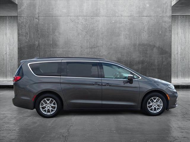 used 2022 Chrysler Pacifica car, priced at $21,542