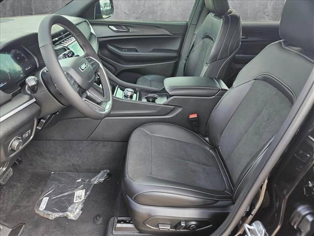 new 2025 Jeep Grand Cherokee L car, priced at $38,076