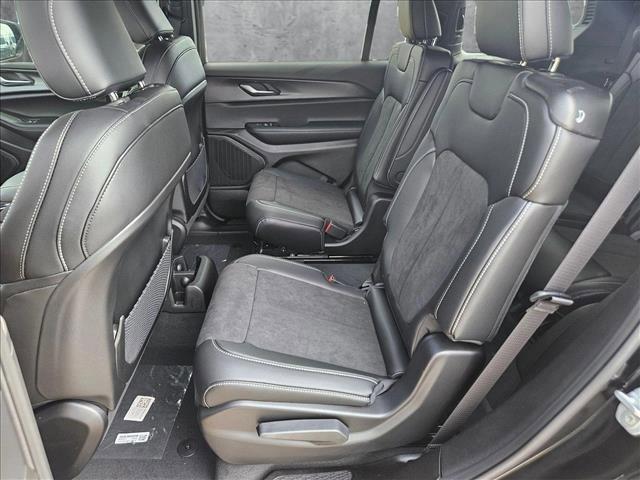 new 2025 Jeep Grand Cherokee L car, priced at $38,076