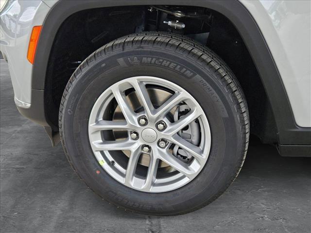 new 2025 Jeep Grand Cherokee L car, priced at $37,991