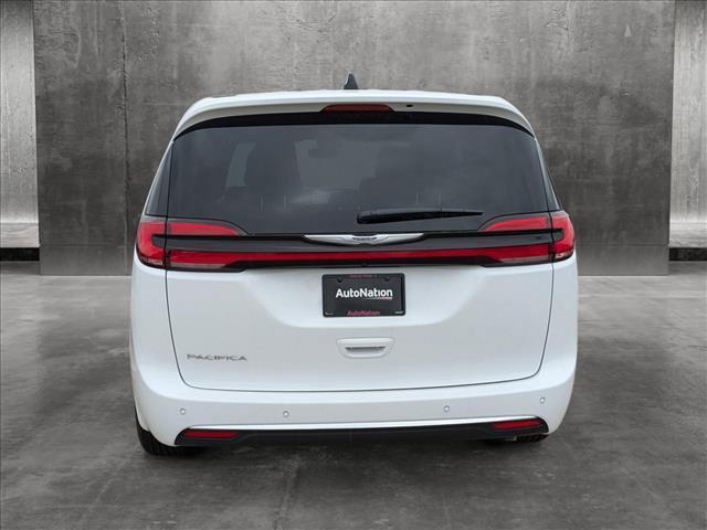 new 2025 Chrysler Pacifica car, priced at $43,425