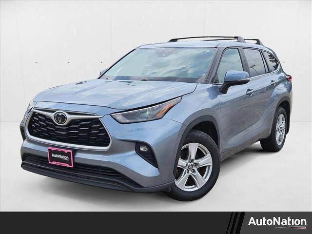 used 2023 Toyota Highlander car, priced at $33,493