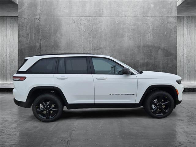 new 2025 Jeep Grand Cherokee car, priced at $41,256