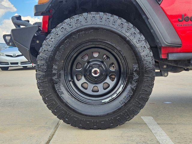 used 2020 Jeep Gladiator car, priced at $27,391