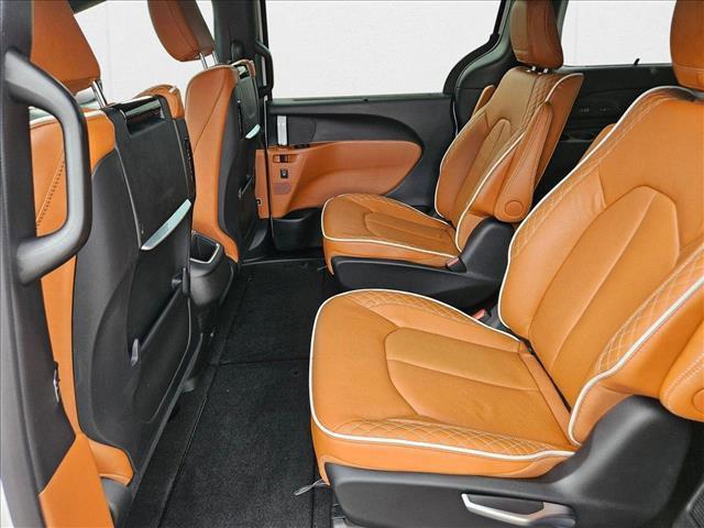 new 2025 Chrysler Pacifica car, priced at $47,700