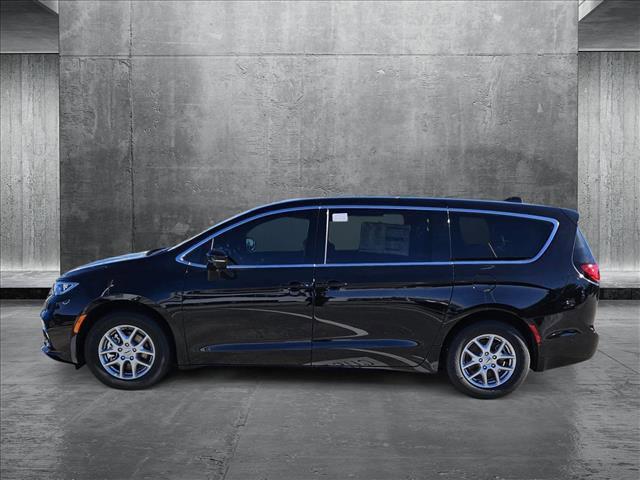 new 2025 Chrysler Pacifica car, priced at $47,070