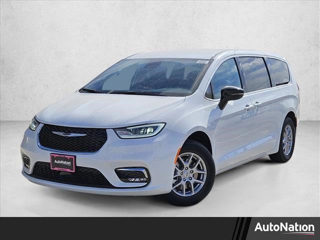 new 2025 Chrysler Pacifica car, priced at $33,499