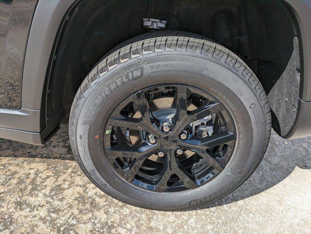 new 2025 Jeep Grand Cherokee car, priced at $37,616