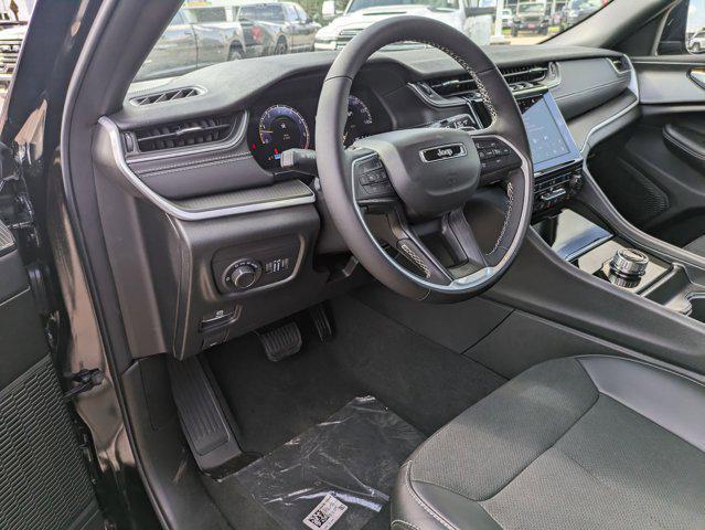 new 2025 Jeep Grand Cherokee car, priced at $37,616
