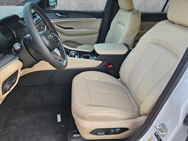 new 2025 Jeep Grand Cherokee L car, priced at $38,499