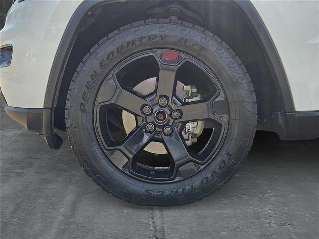 used 2018 Jeep Grand Cherokee car, priced at $14,499