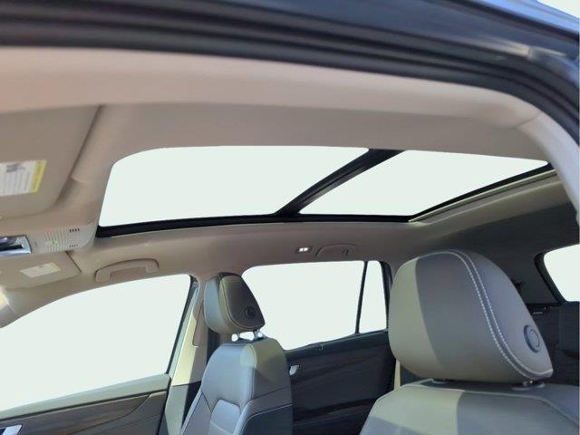 new 2025 Volkswagen Atlas car, priced at $52,001