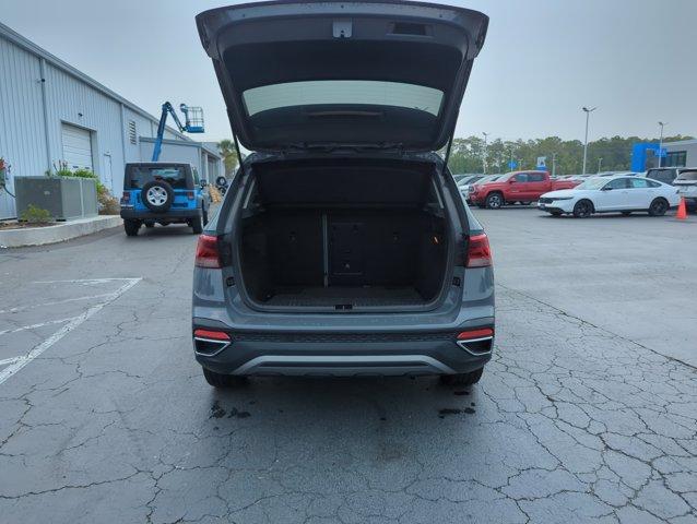 used 2022 Volkswagen Taos car