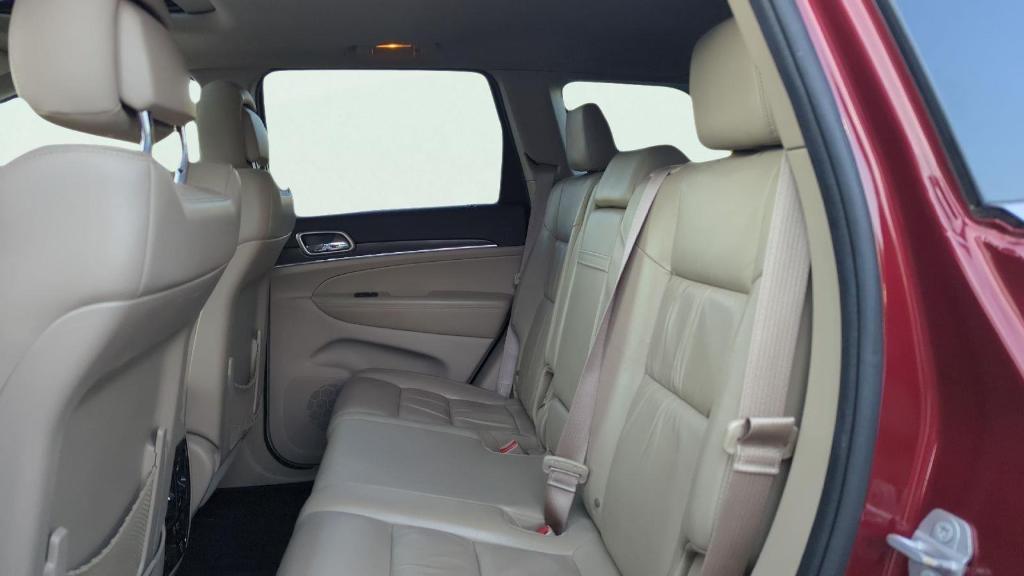 used 2015 Jeep Grand Cherokee car, priced at $16,873