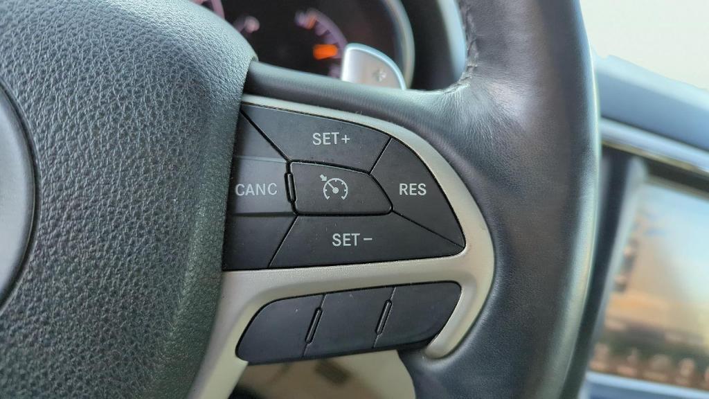 used 2015 Jeep Grand Cherokee car, priced at $16,873