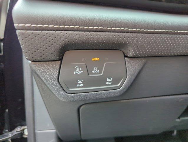 new 2025 Volkswagen Atlas car, priced at $44,771