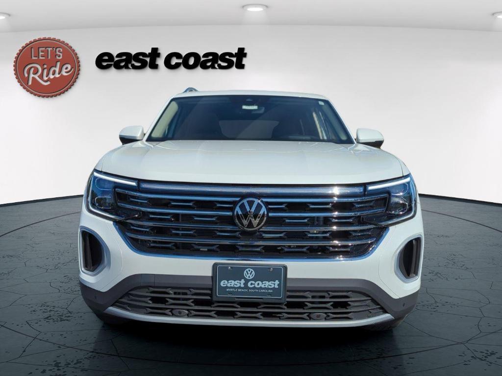 new 2025 Volkswagen Atlas car, priced at $46,076
