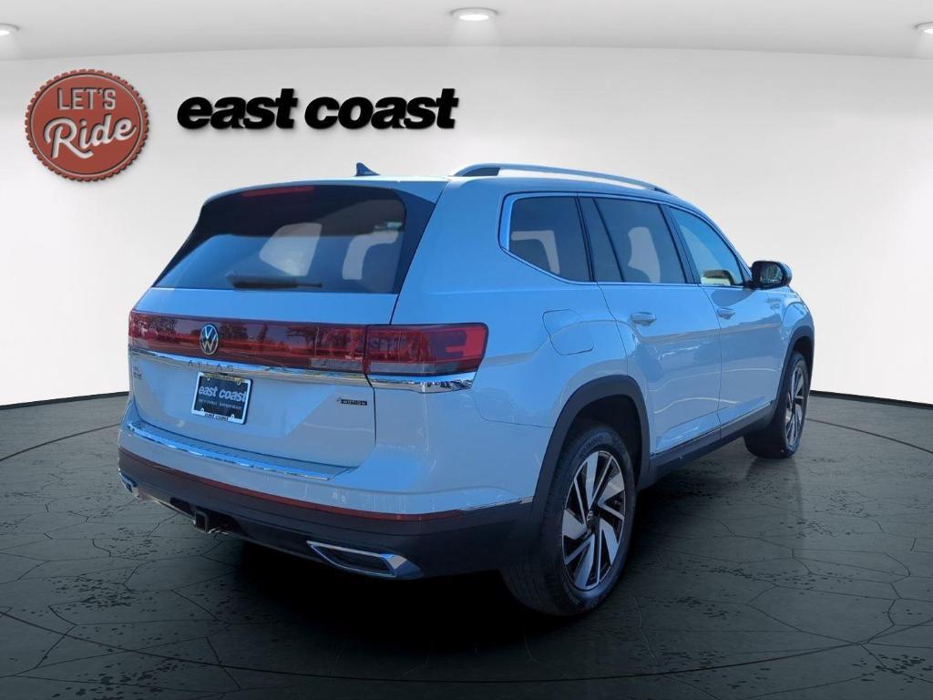 new 2025 Volkswagen Atlas car, priced at $46,076