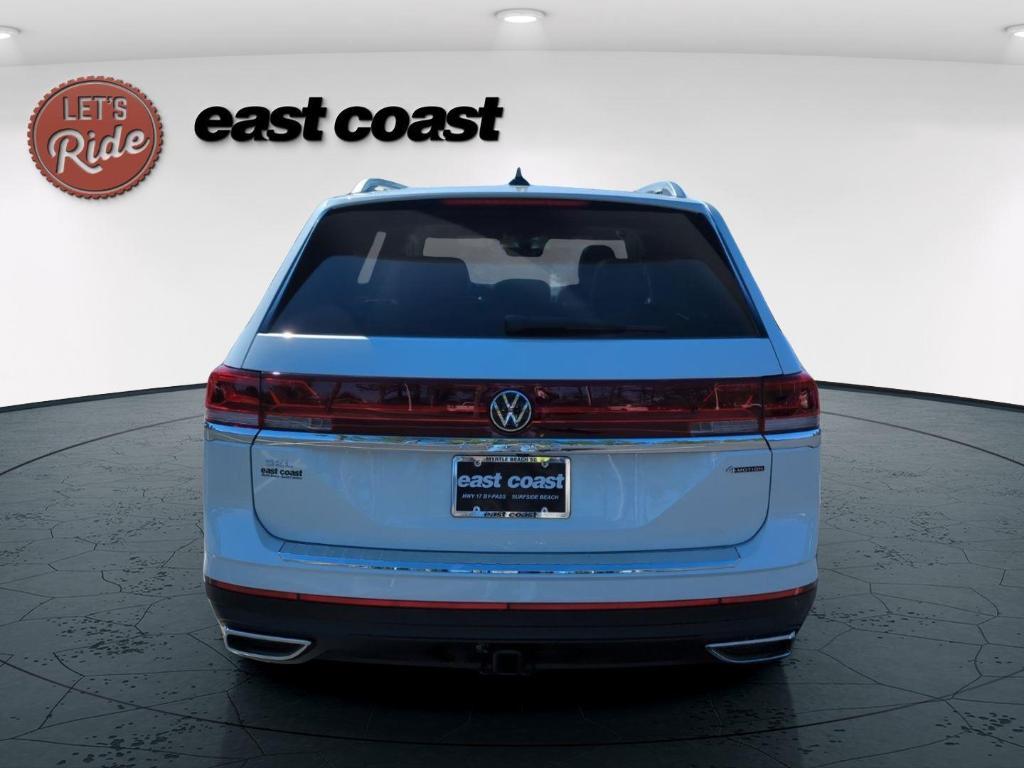 new 2025 Volkswagen Atlas car, priced at $46,076