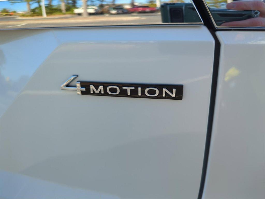 new 2025 Volkswagen Atlas car, priced at $46,076