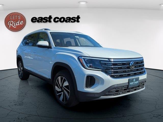 new 2025 Volkswagen Atlas car, priced at $51,076