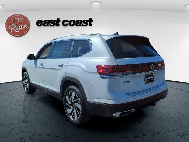 new 2025 Volkswagen Atlas car, priced at $51,076