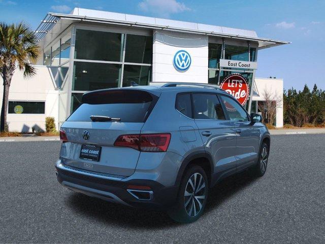 new 2024 Volkswagen Taos car