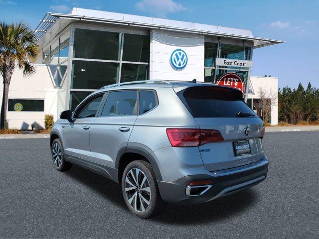 new 2024 Volkswagen Taos car