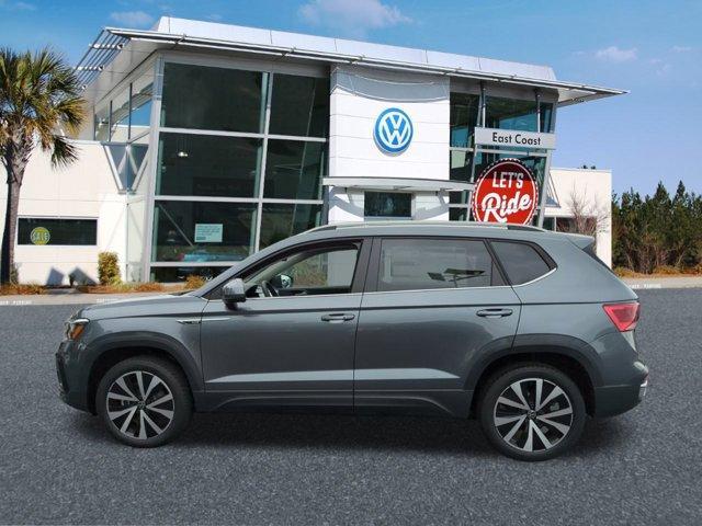 new 2024 Volkswagen Taos car