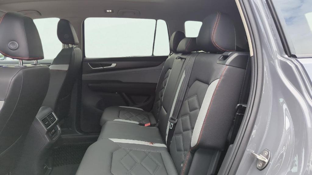 new 2026 Volkswagen Atlas car
