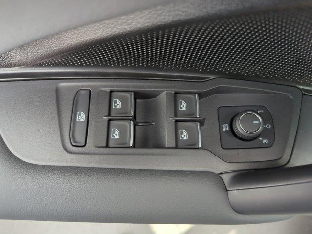 new 2025 Volkswagen Tiguan car, priced at $34,353