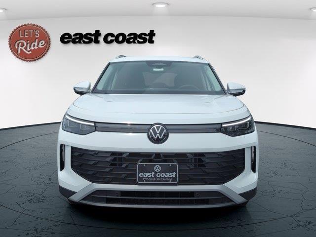 new 2025 Volkswagen Tiguan car, priced at $34,353