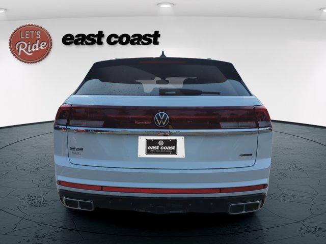 new 2025 Volkswagen Atlas Cross Sport car