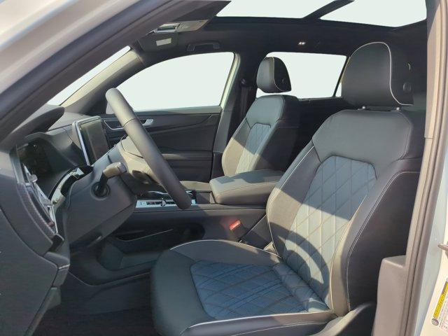 new 2025 Volkswagen Atlas Cross Sport car