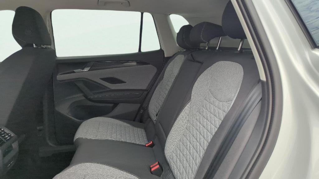 new 2025 Volkswagen Tiguan car, priced at $27,976