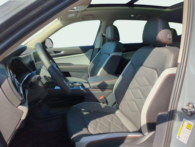 new 2025 Volkswagen Atlas car, priced at $50,224