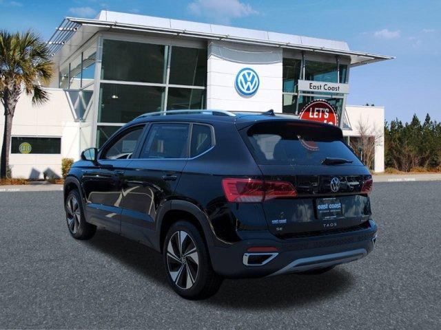 used 2024 Volkswagen Taos car