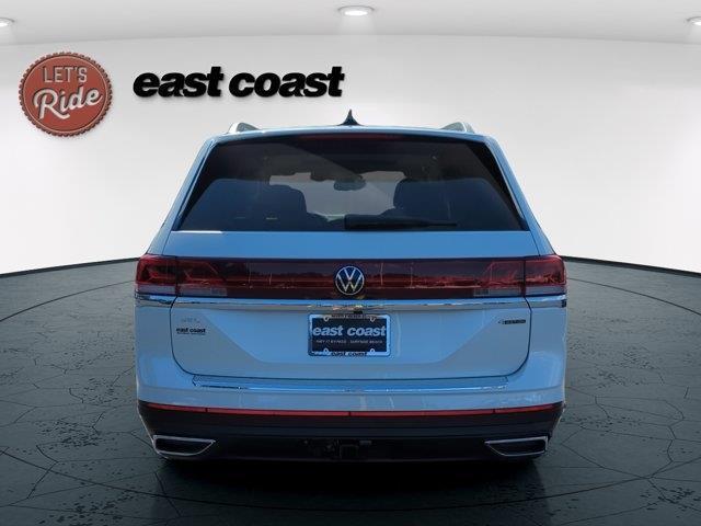 new 2025 Volkswagen Atlas car, priced at $52,404