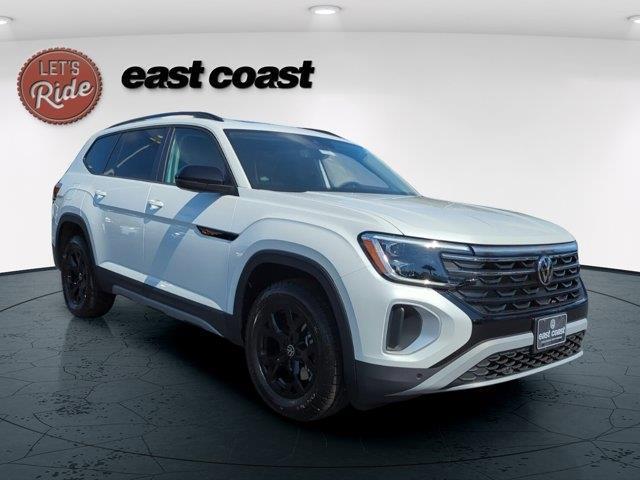 new 2024 Volkswagen Atlas car, priced at $53,966