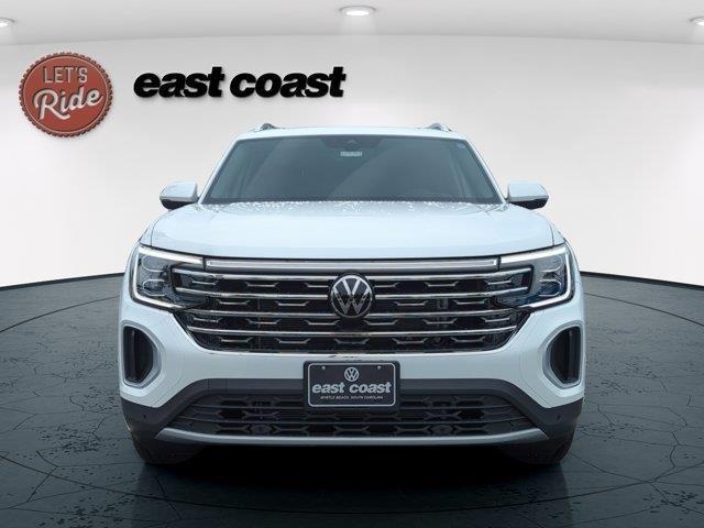 new 2025 Volkswagen Atlas car, priced at $52,404