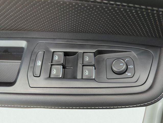 new 2025 Volkswagen Atlas car, priced at $52,404