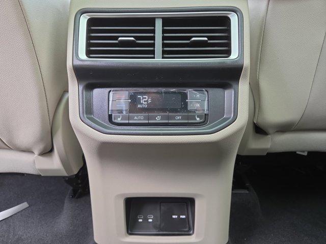 new 2025 Volkswagen Atlas car