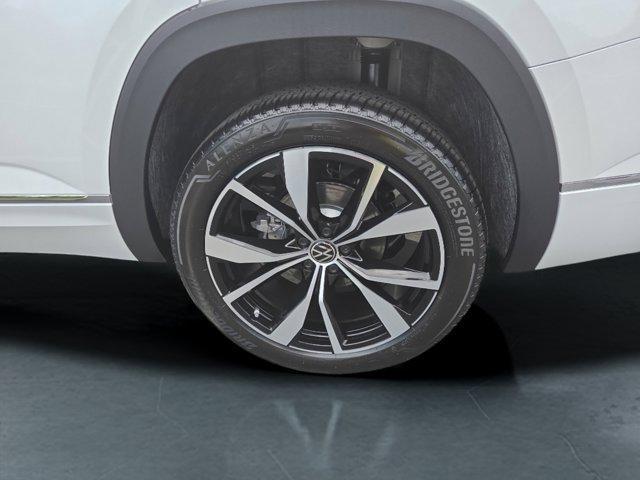 new 2025 Volkswagen Atlas car
